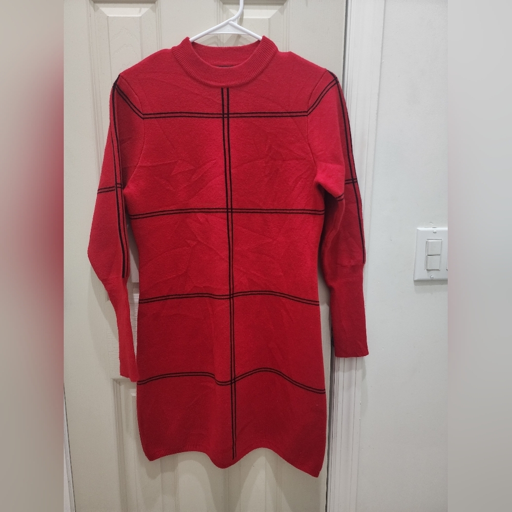 Mara Carol, sweater dress, size XL, red.
